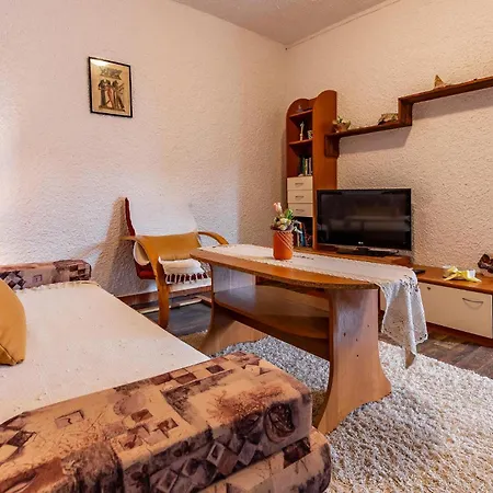 Lovely Apartment In Premantura With Wifi Exterior photo