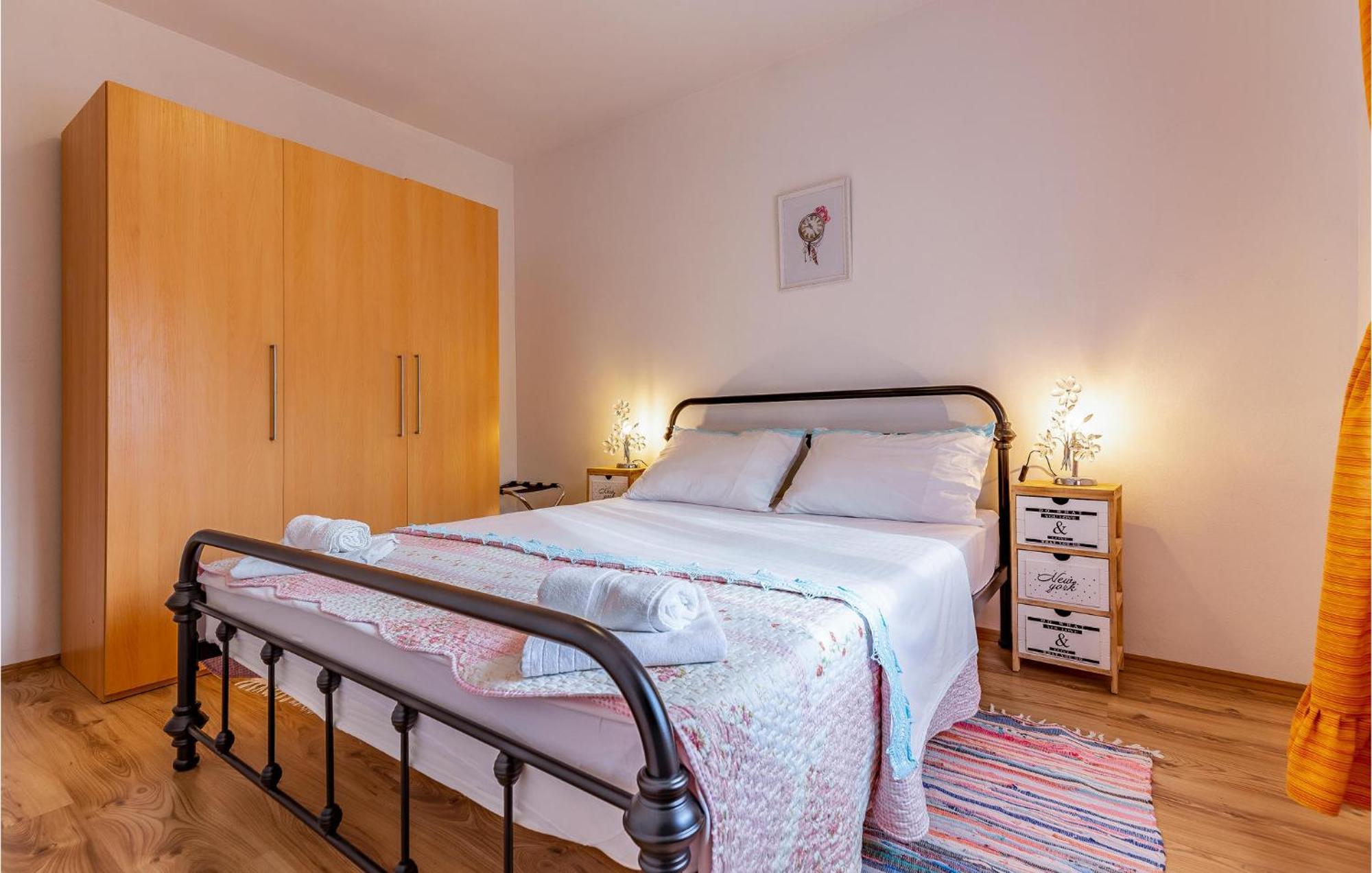 Apartman Lovely In With Wifi